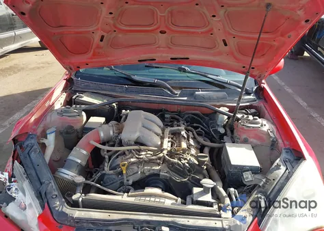 2010 Hyundai Genesis 3.8 z USA, uszkodzony, nr VIN KMHHU6KH6AU013404